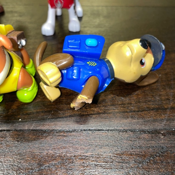 8 Nickelodeon Paw Patrol Chase Snow Rescue Action EMT Marshall Everest Toy‎ - Picture 7 of 8